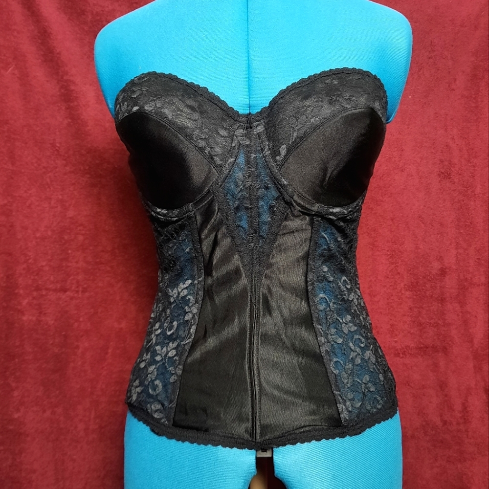 Carnival Strapless Bustier Size 36D Black